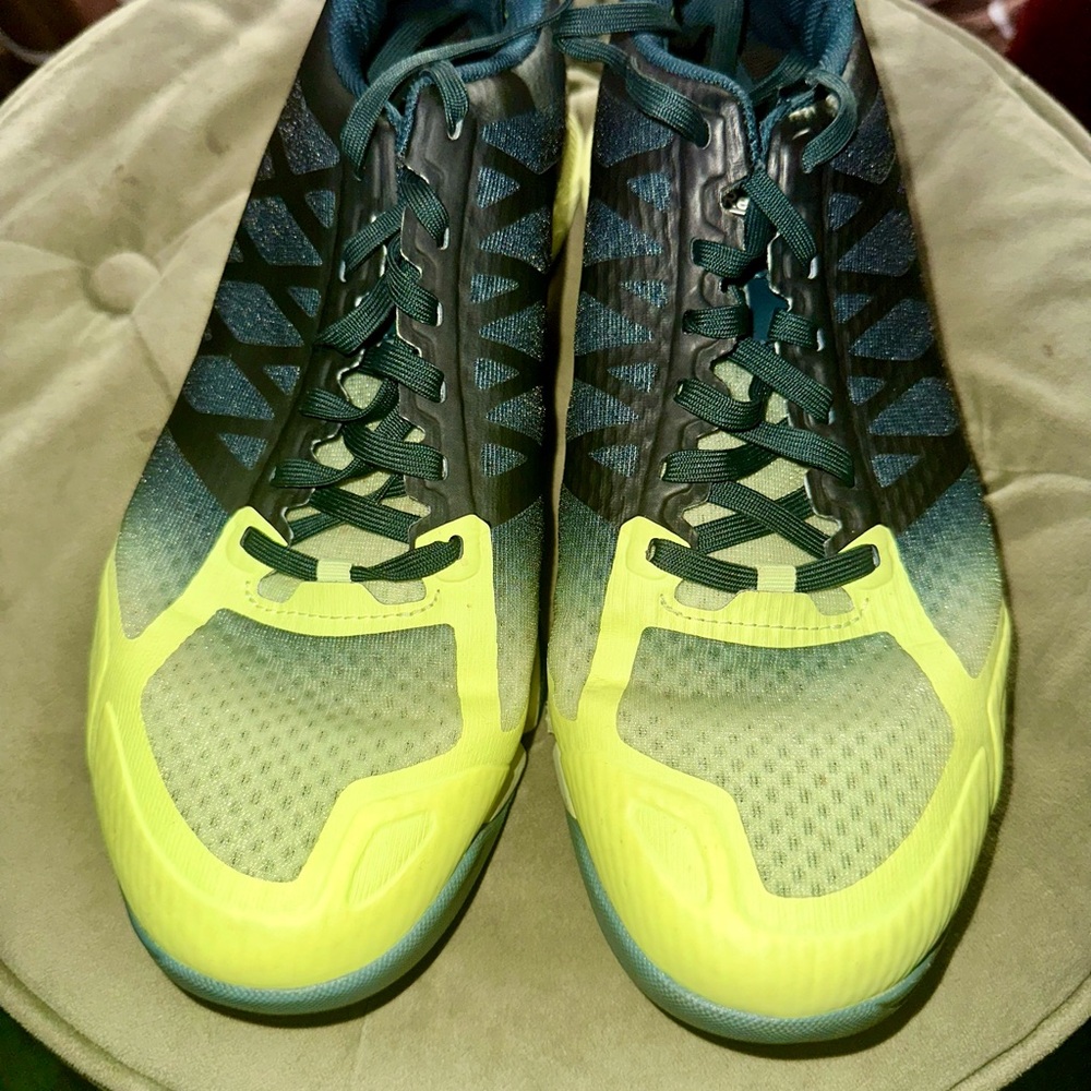 Reebok Black and Yellow Athletic Shoes with Breathable Mesh  CrossFit Shoes